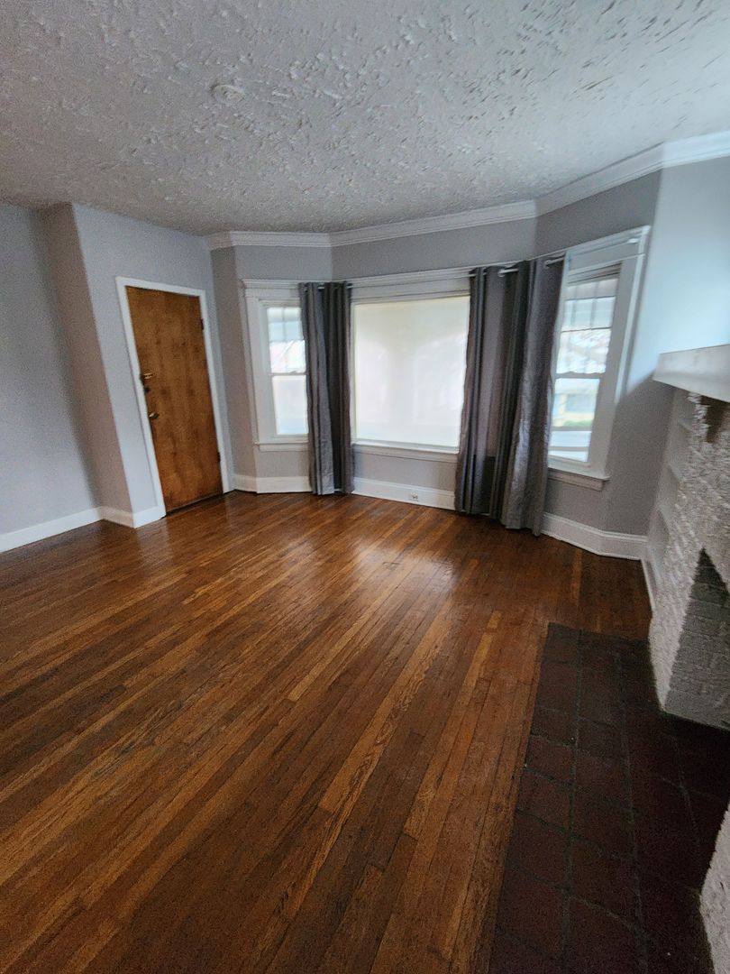 Apartment for rent at 2664 Hampshire Rd, Cleveland, OH 44106