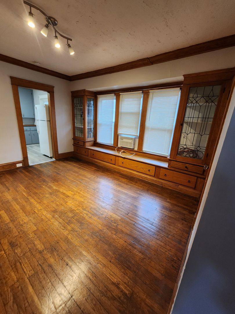Apartment for rent at 2664 Hampshire Rd, Cleveland, OH 44106