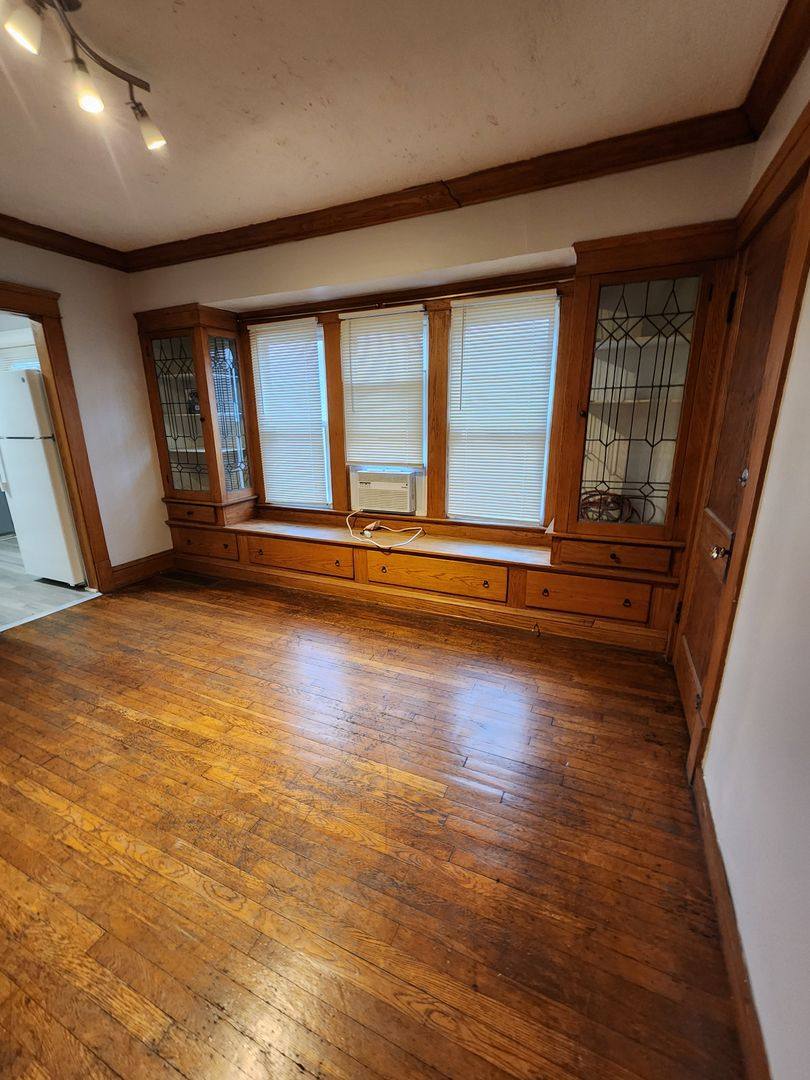 Apartment for rent at 2664 Hampshire Rd, Cleveland, OH 44106