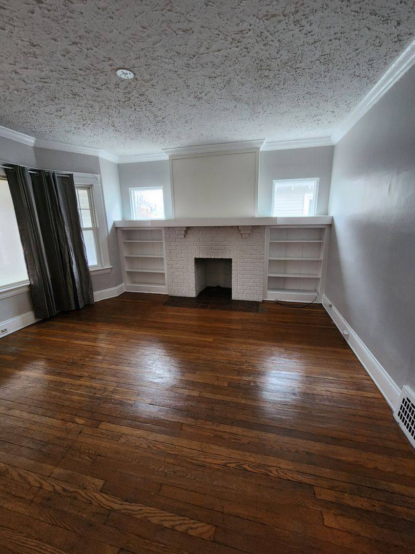 Apartment for rent at 2664 Hampshire Rd, Cleveland, OH 44106