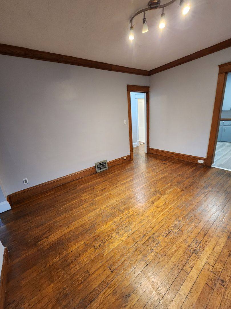 Apartment for rent at 2664 Hampshire Rd, Cleveland, OH 44106