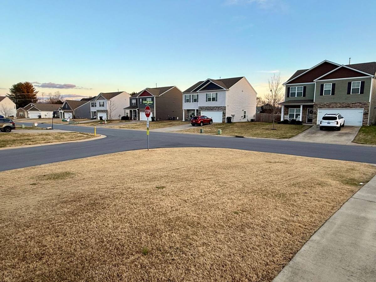 House for rent at 6719 Wildlife Circle, Piney Flats, TN 37686