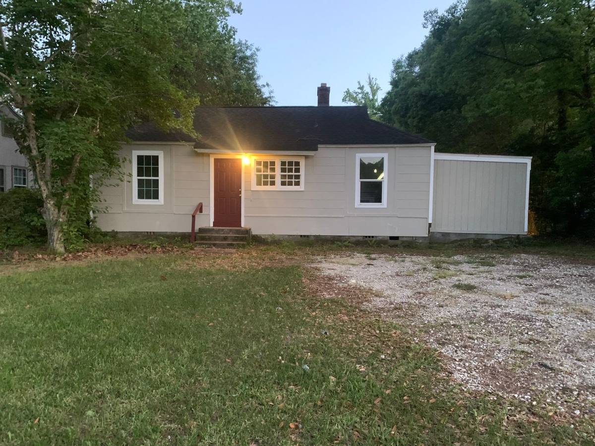 House for rent at 2855 Potter Dr, Mobile, AL 36606