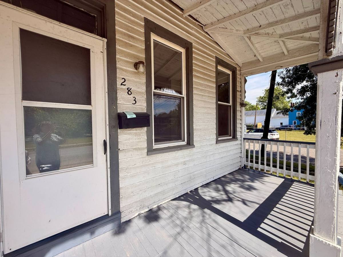 Apartment for rent at 281 S Ave, Bridgeton, NJ 08302