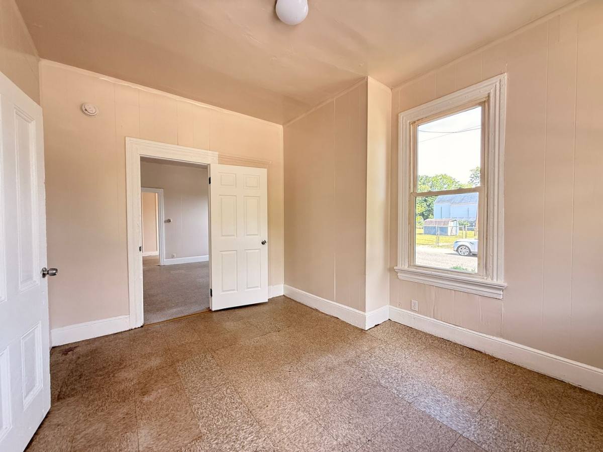 Apartment for rent at 281 S Ave, Bridgeton, NJ 08302