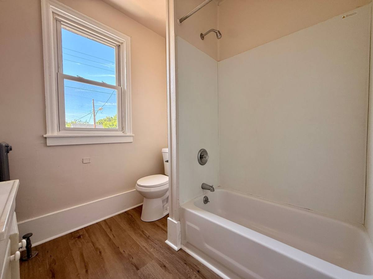 Apartment for rent at 303 N Laurel St, Bridgeton, NJ 08302