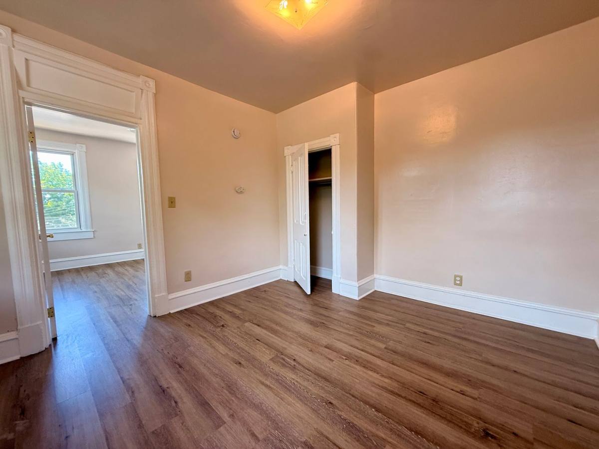 Apartment for rent at 303 N Laurel St, Bridgeton, NJ 08302