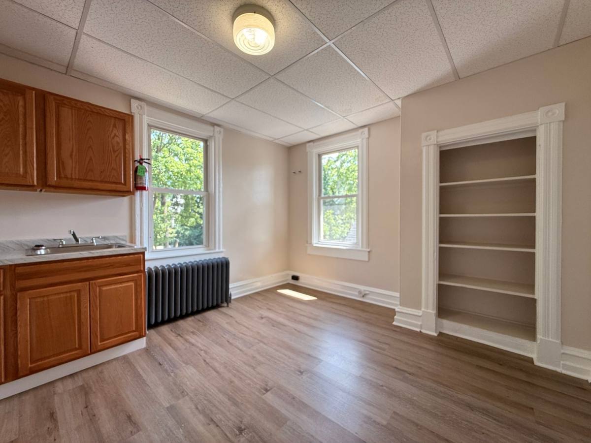 Apartment for rent at 303 N Laurel St, Bridgeton, NJ 08302