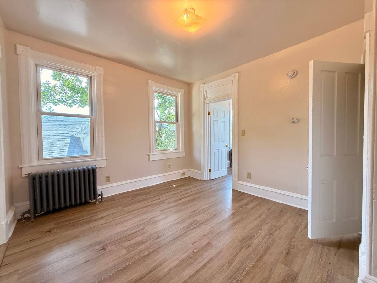 Apartment for rent at 303 N Laurel St, Bridgeton, NJ 08302