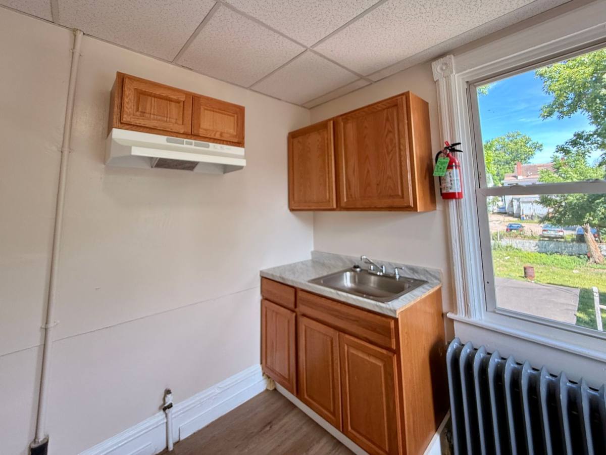 Apartment for rent at 303 N Laurel St, Bridgeton, NJ 08302