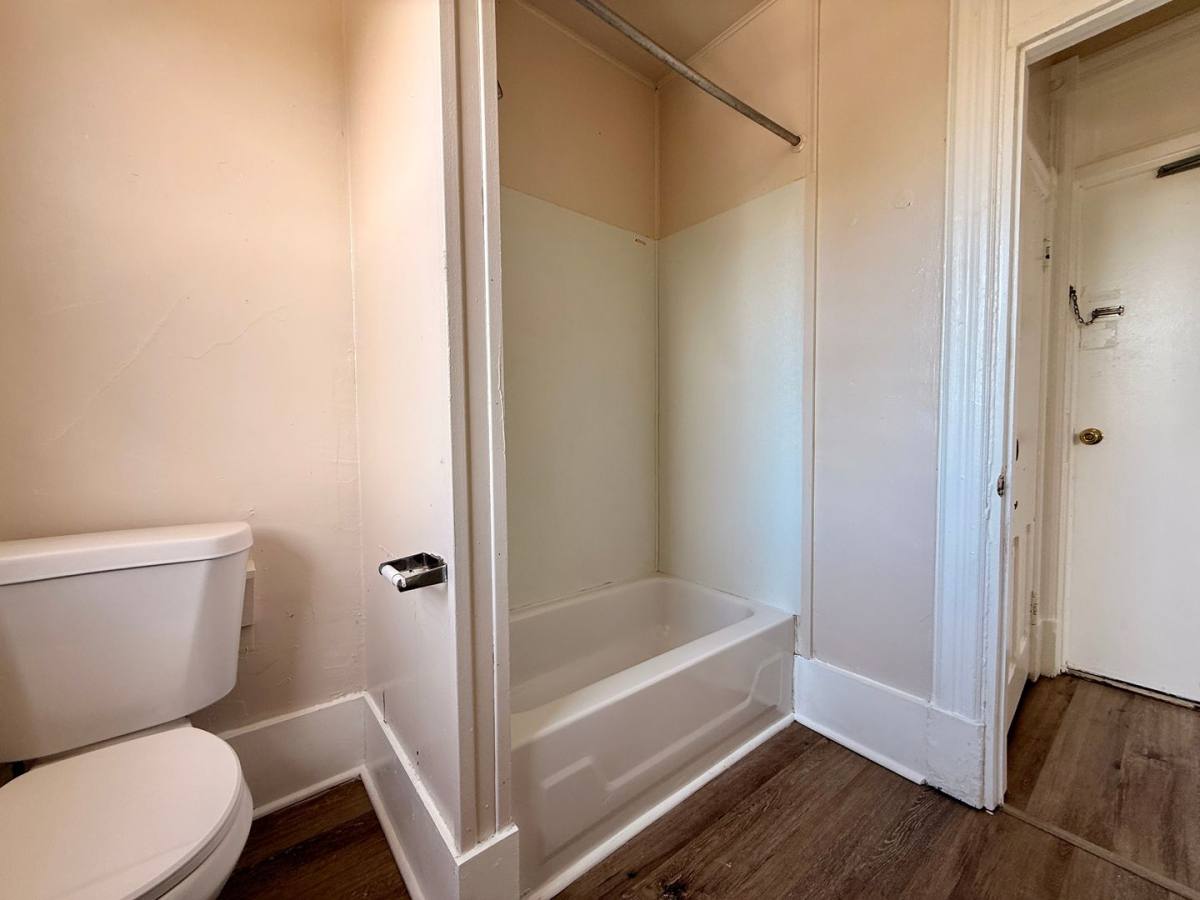 Apartment for rent at 303 N Laurel St, Bridgeton, NJ 08302