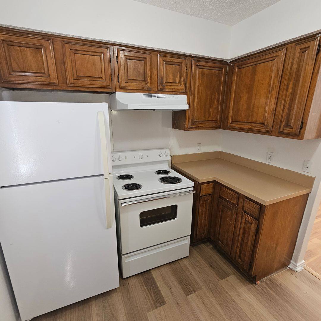 Apartment for rent at 1400 Darr St, Irving, TX 75061