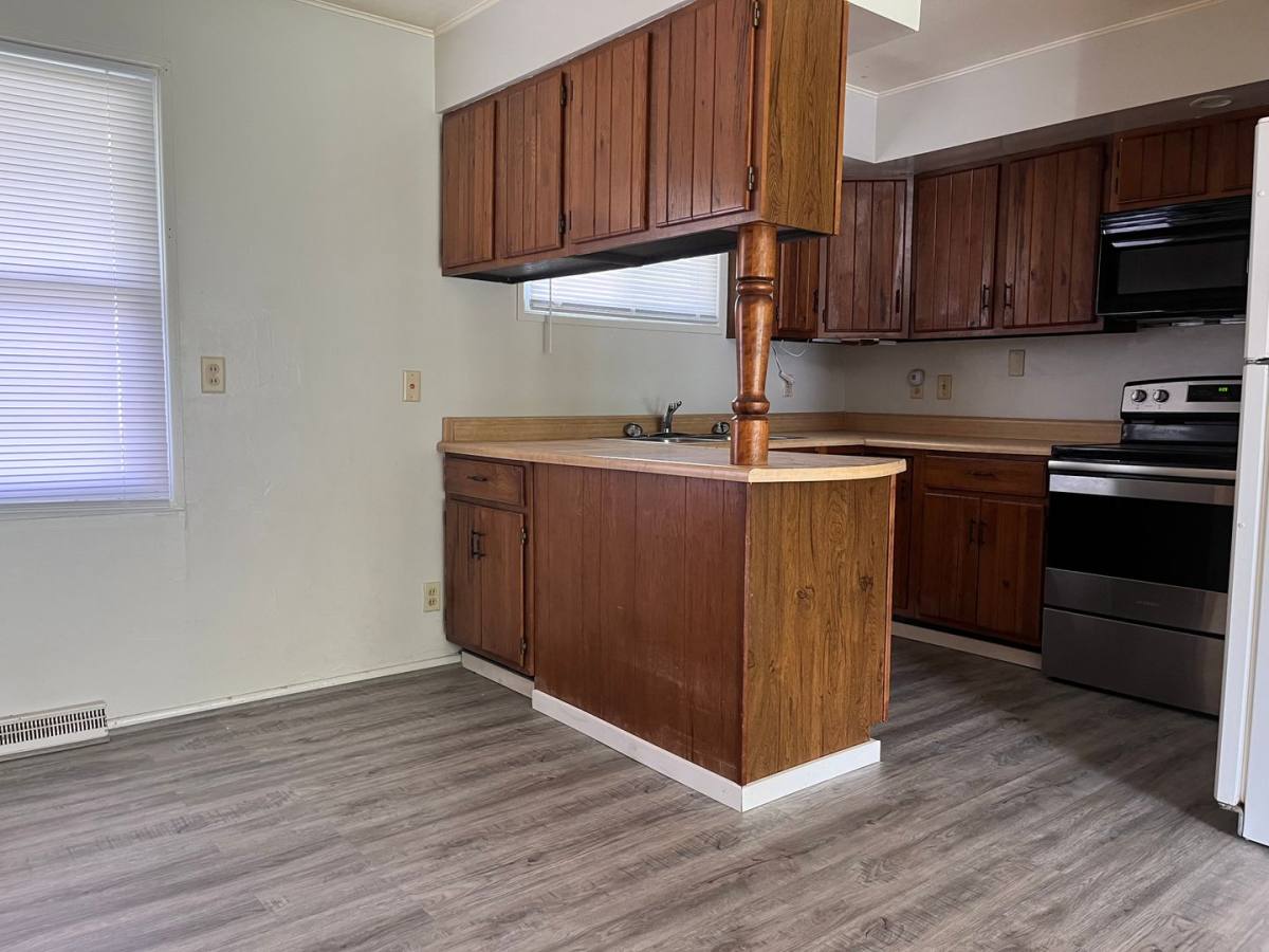 House for rent at 911 Alagna Dr, Champaign, IL 61821