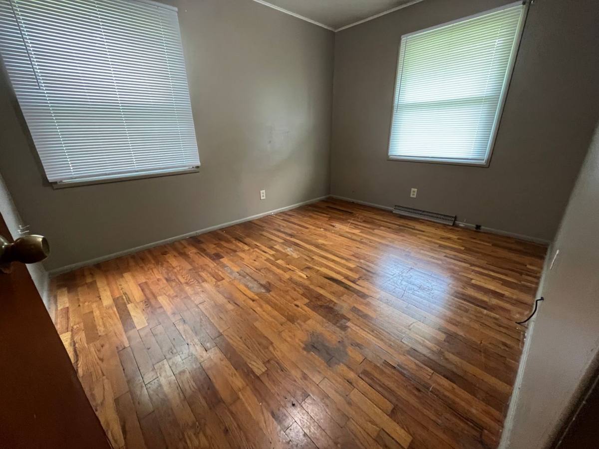 House for rent at 911 Alagna Dr, Champaign, IL 61821