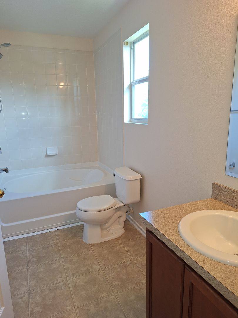 Townhouse for rent at 550 Mount Olympus Blvd, New Smyrna Beach, FL 32168