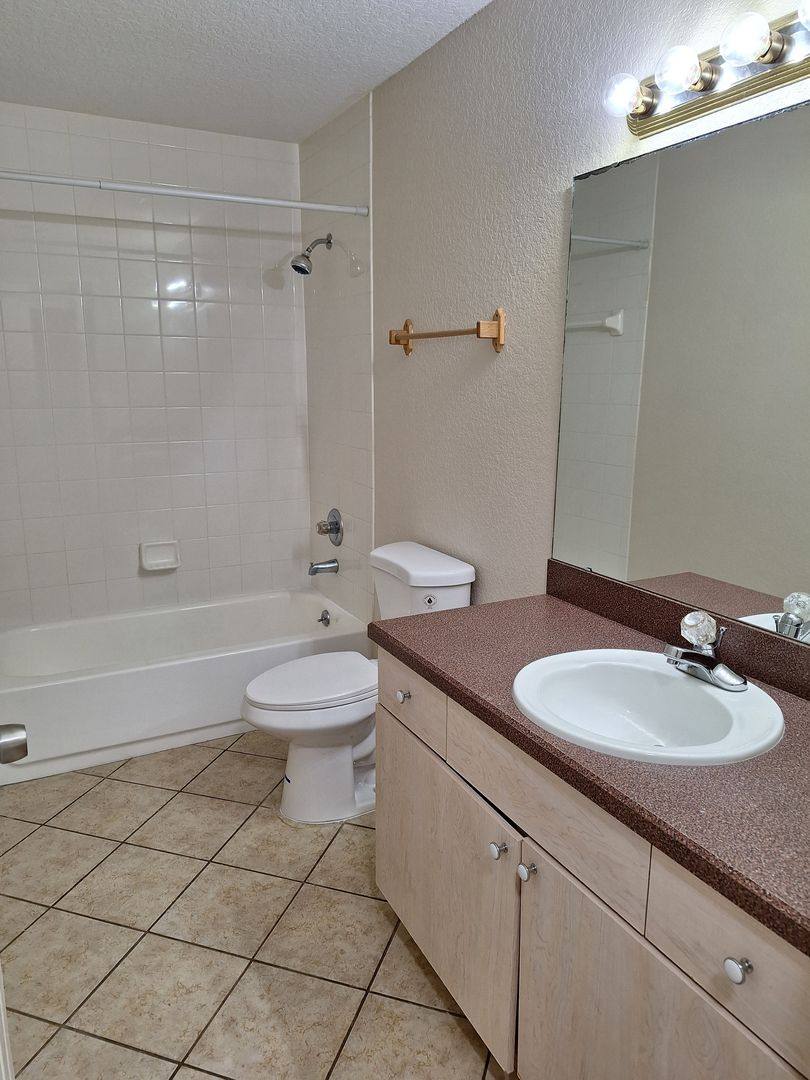 House for rent at 3208 India Palm Dr, Edgewater, FL 32141