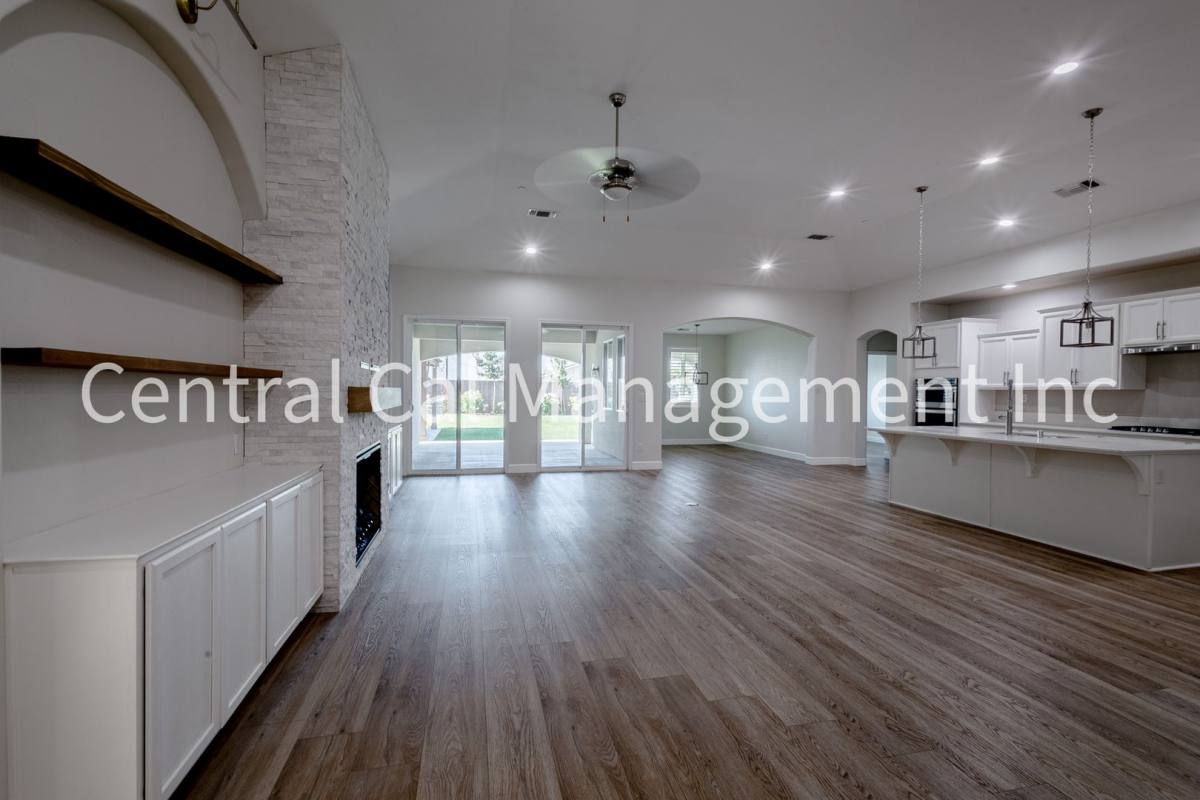 House for rent at 9029 Almond Creek Dr, Bakersfield, CA 93311