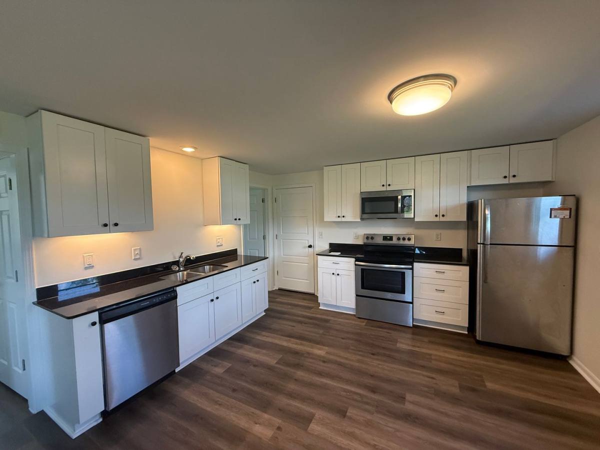 Apartment for rent at 670 4th St, Newport, MN 55055