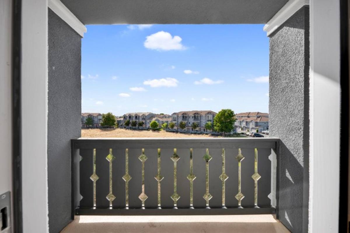 Townhouse for rent at 6143 Lonetree Blvd, Rocklin, CA 95765