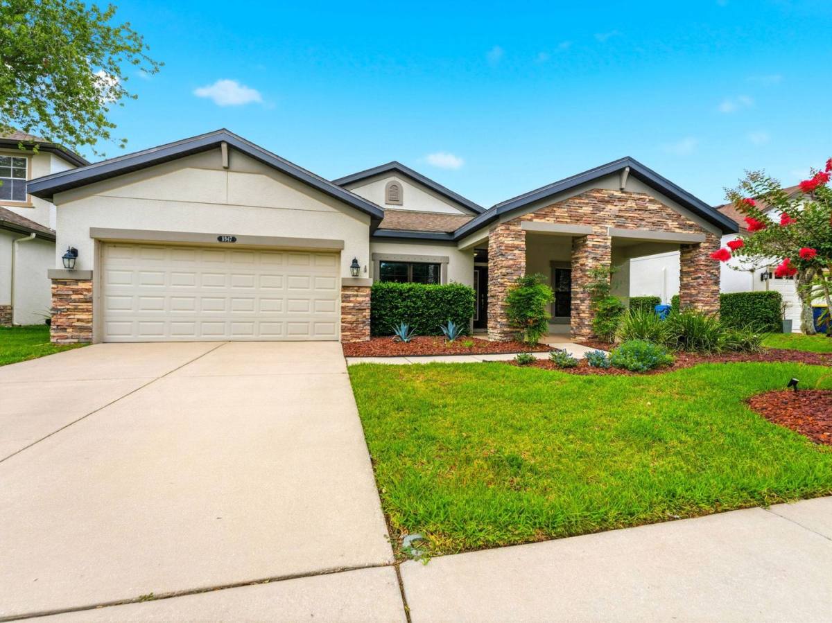 House for rent at 8947 Garden Party Dr, Land O Lakes, FL 34637