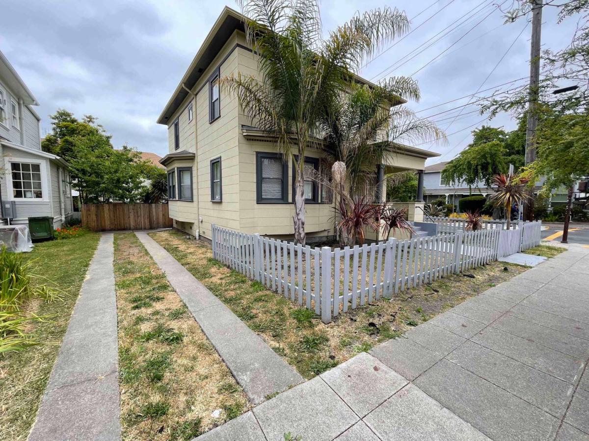 Apartment for rent at 2400 Martin Luther King Jr Way, Berkeley, CA 94704