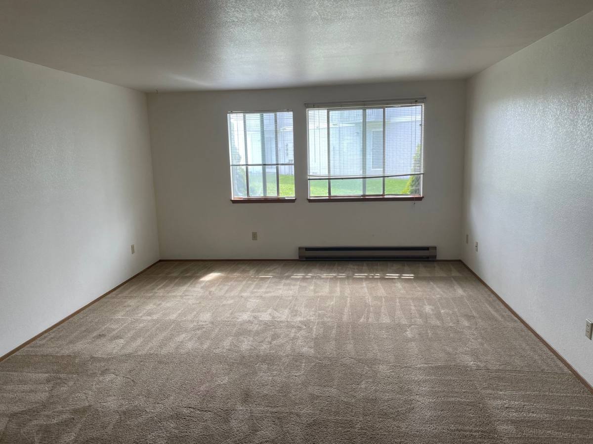 Apartment for rent at 445 SE Regatta Dr, Oak Harbor, WA 98277