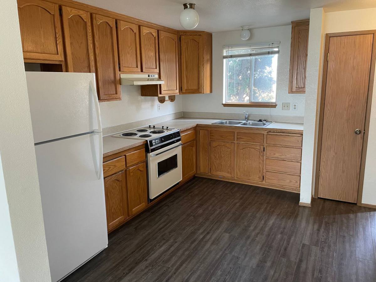 Apartment for rent at 445 SE Regatta Dr, Oak Harbor, WA 98277
