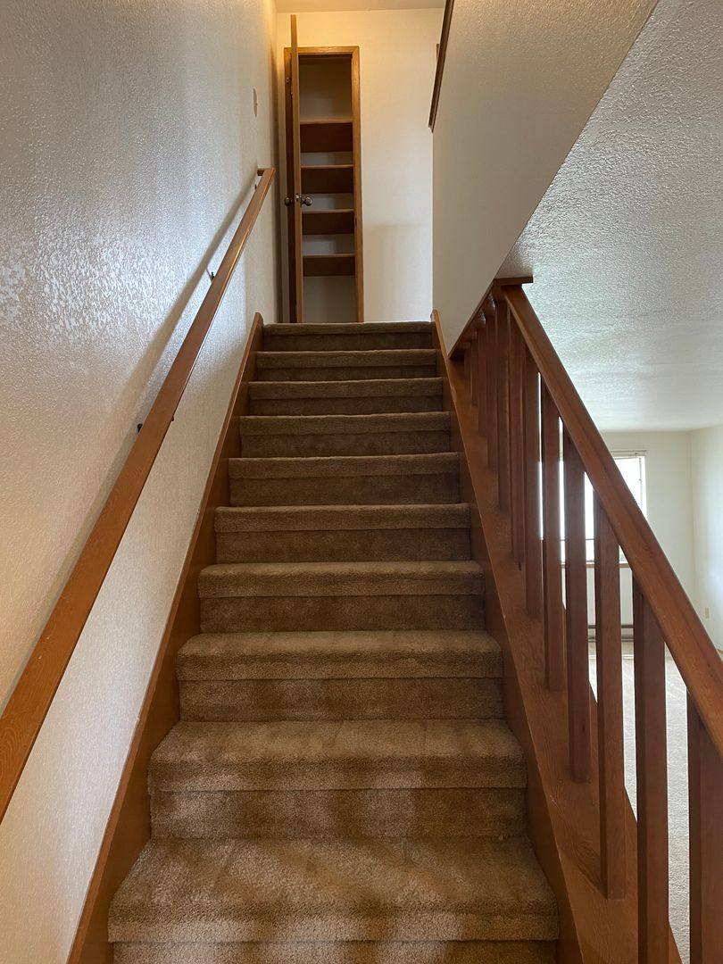 Apartment for rent at 445 SE Regatta Dr, Oak Harbor, WA 98277