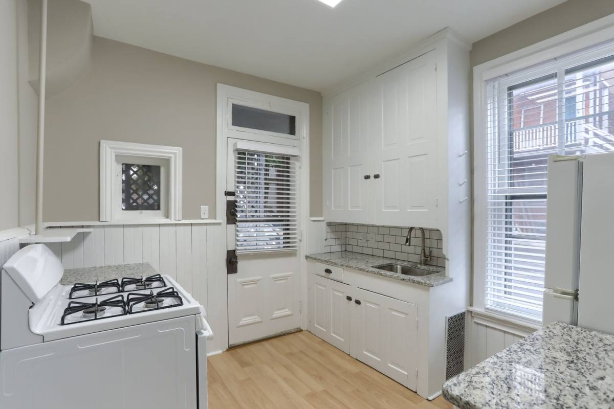 Apartment for rent at 119 Herr St, Harrisburg, PA 17102