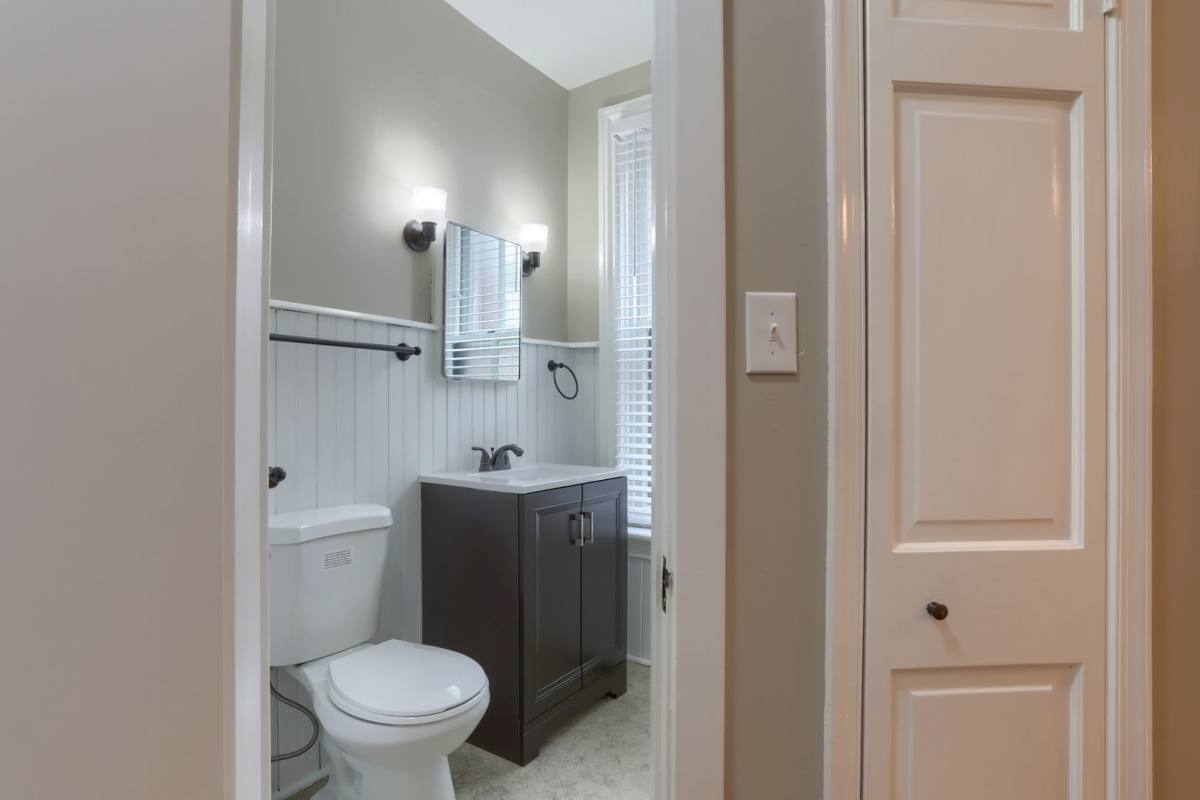 Apartment for rent at 119 Herr St, Harrisburg, PA 17102