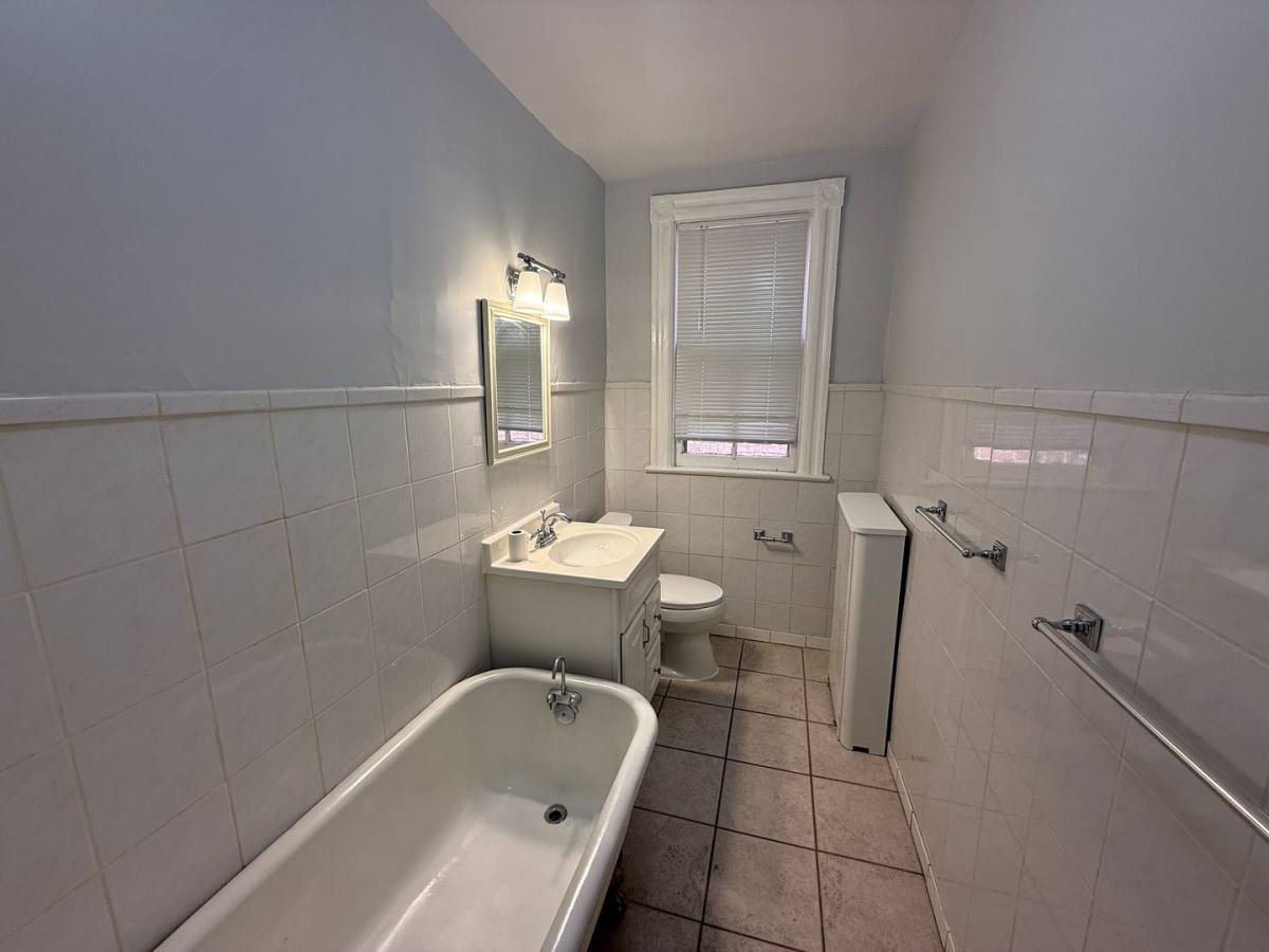 Apartment for rent at 2030 N Capitol St NW, Washington, DC 20002