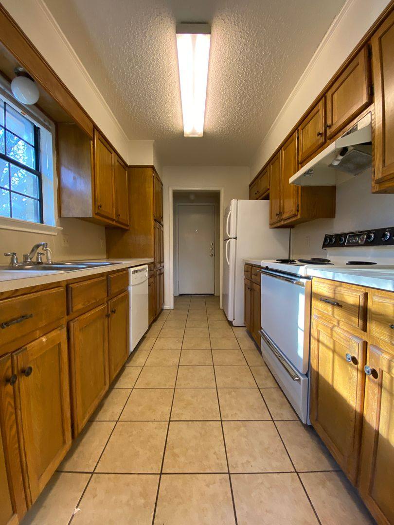 House for rent at 9221 Regal Dr, Woodway, TX 76712