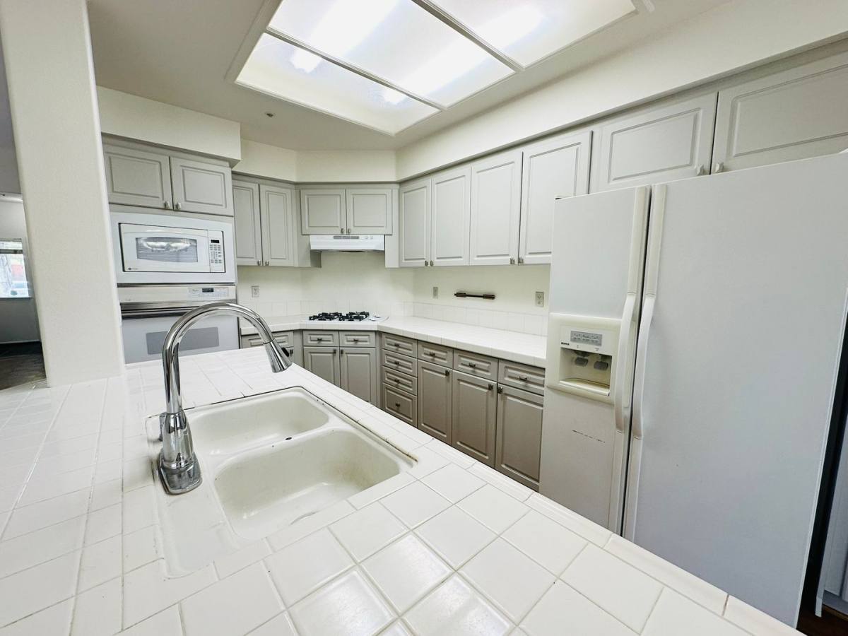 House for rent at 26253 King Edwards Dr, Loma Linda, CA 92354
