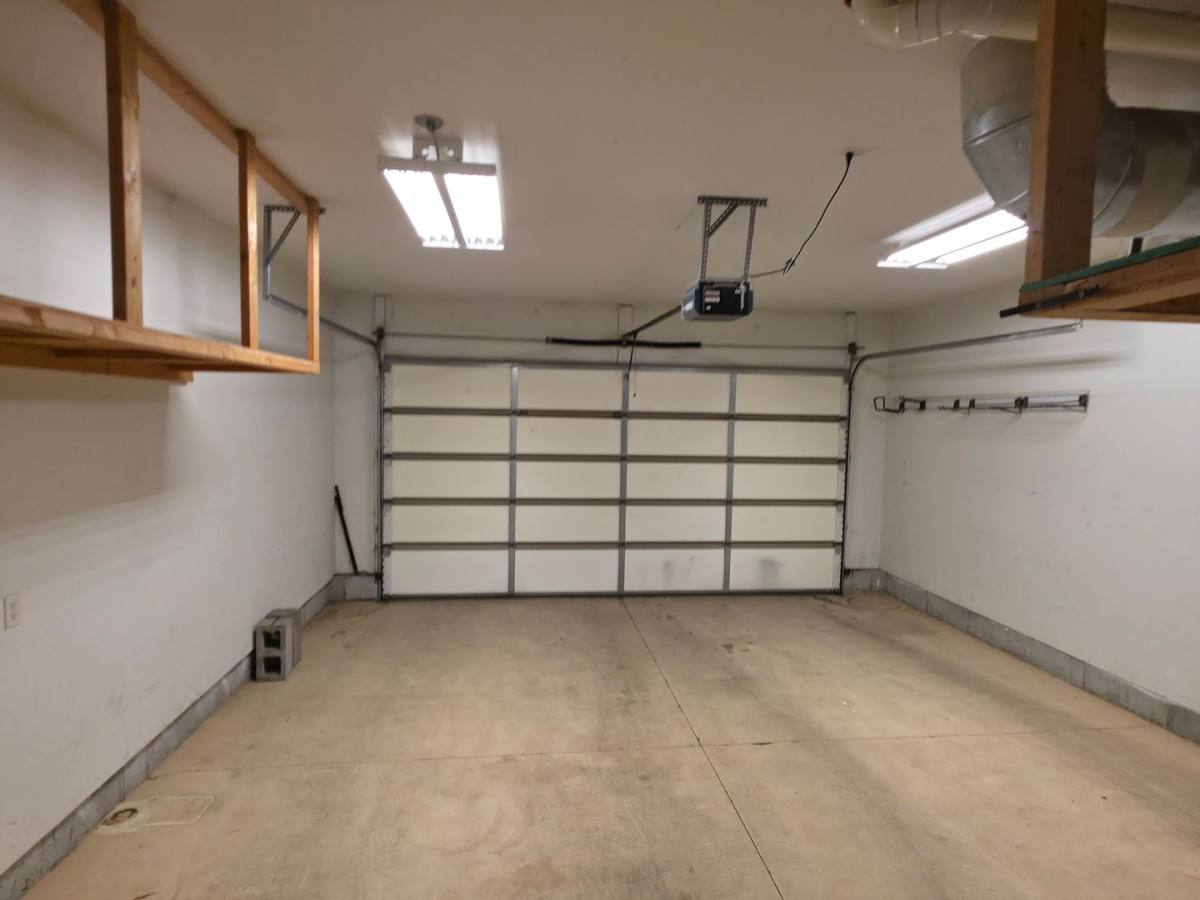 Townhouse for rent at 565 Pioneer Rd, Rexburg, ID 83440