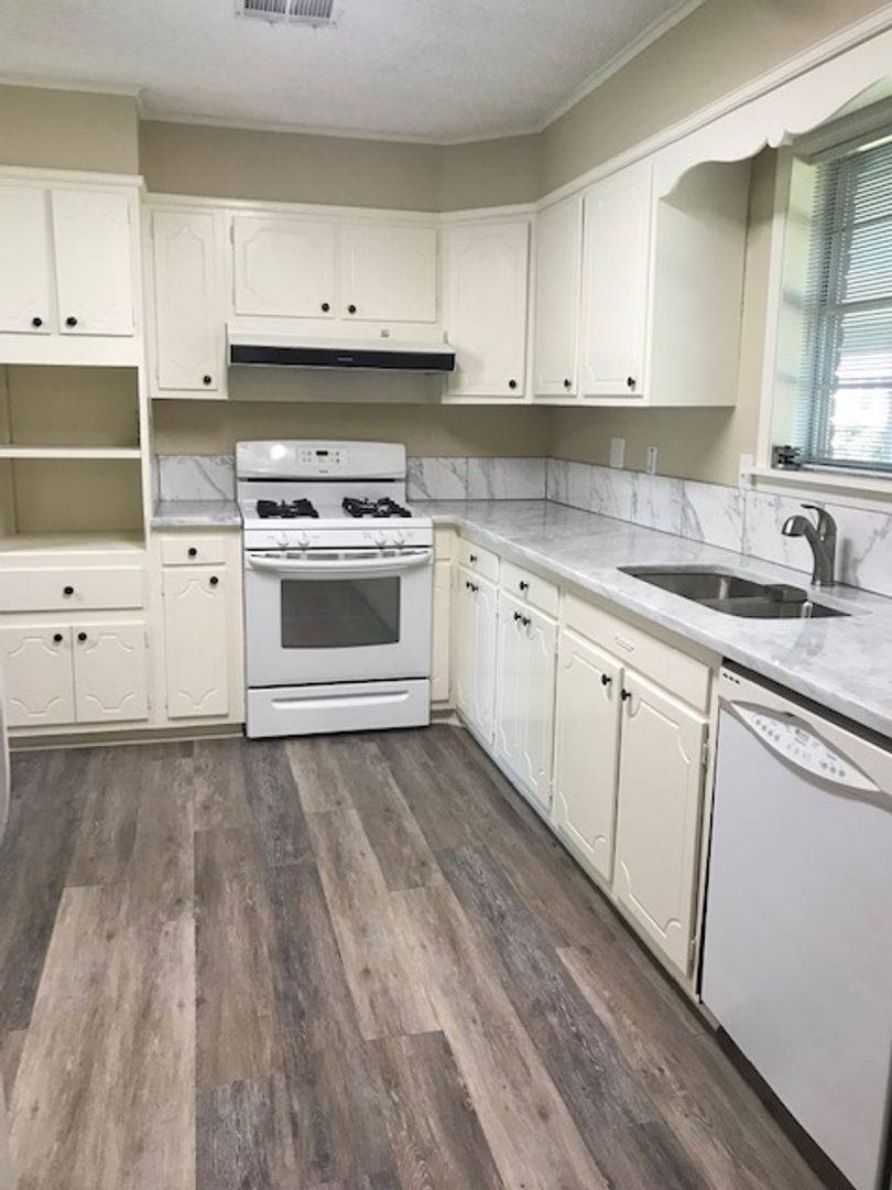 House for rent at 2504 Kenmore St, Monroe, LA 71201