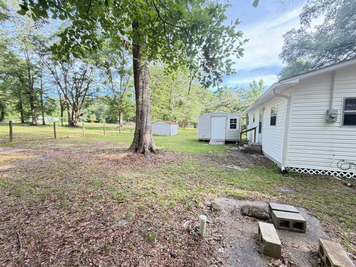 House for rent at 3496 Kennel Rd, Vernon, FL 32462