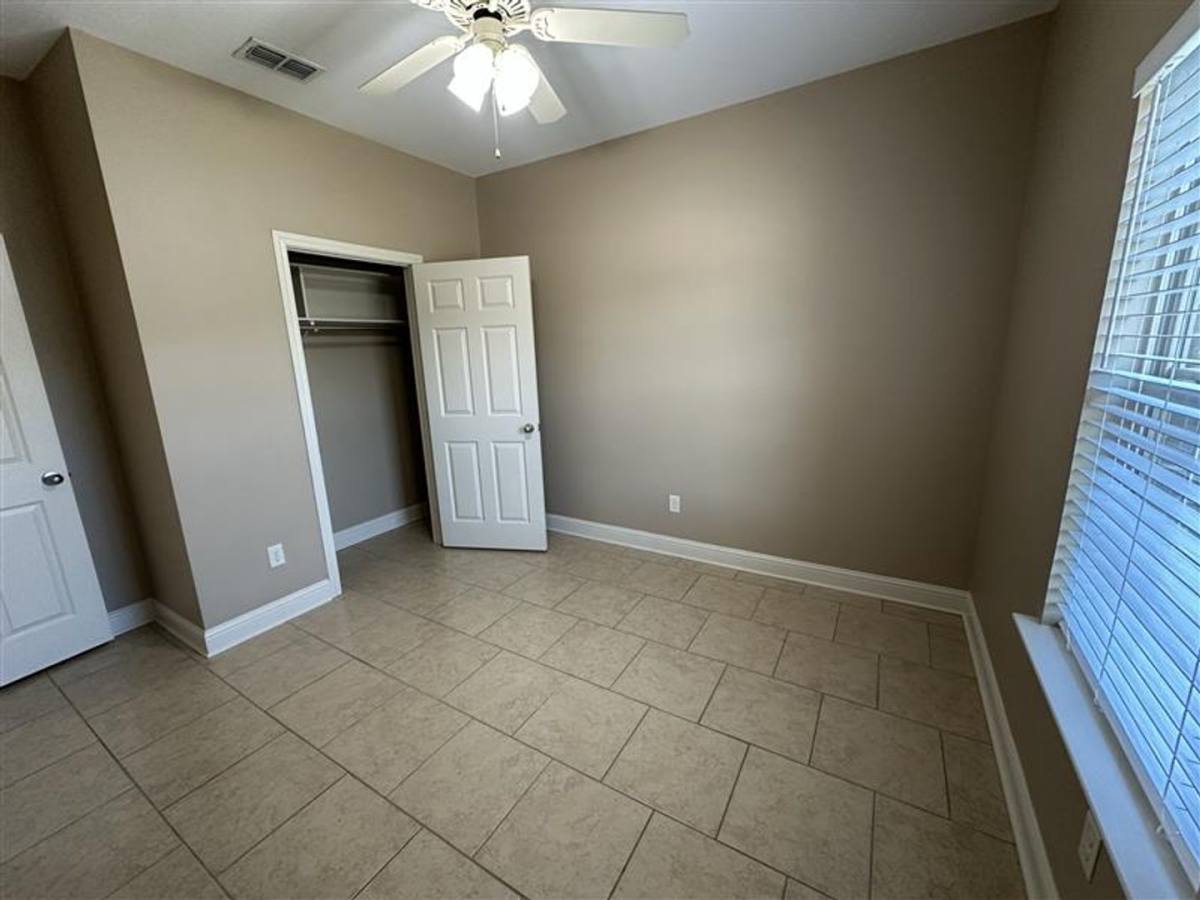 Townhouse for rent at 3958 Mobley Circle, Tyler, TX 75707