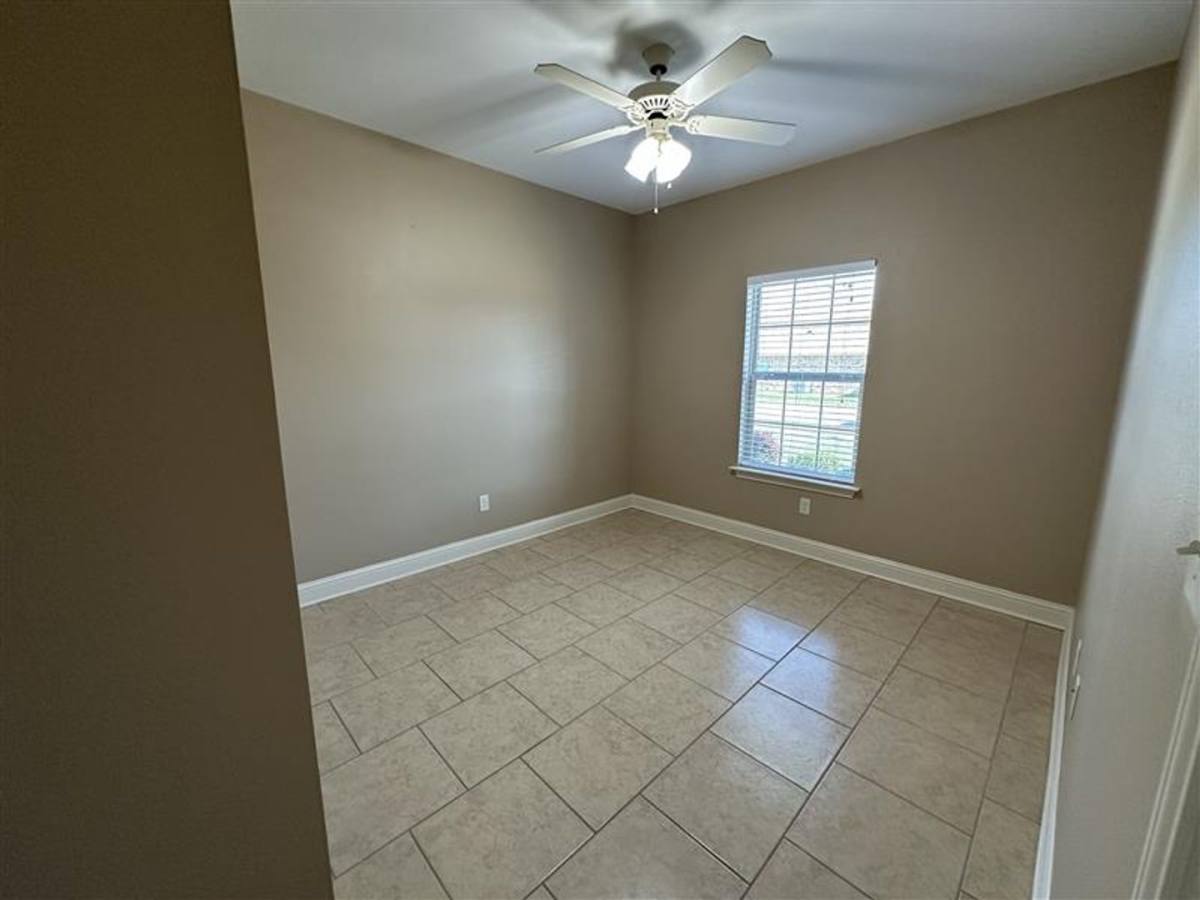 Townhouse for rent at 3958 Mobley Circle, Tyler, TX 75707