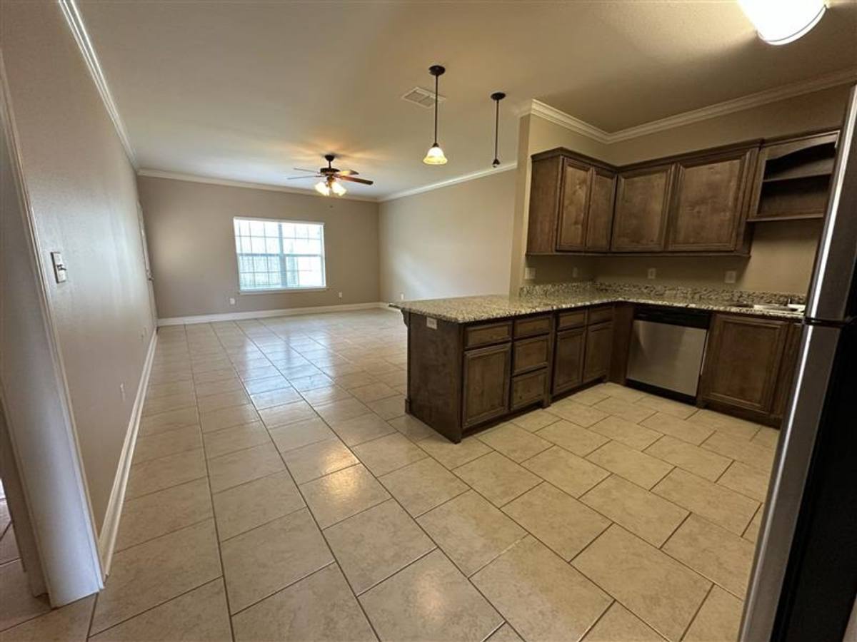 Townhouse for rent at 3958 Mobley Circle, Tyler, TX 75707