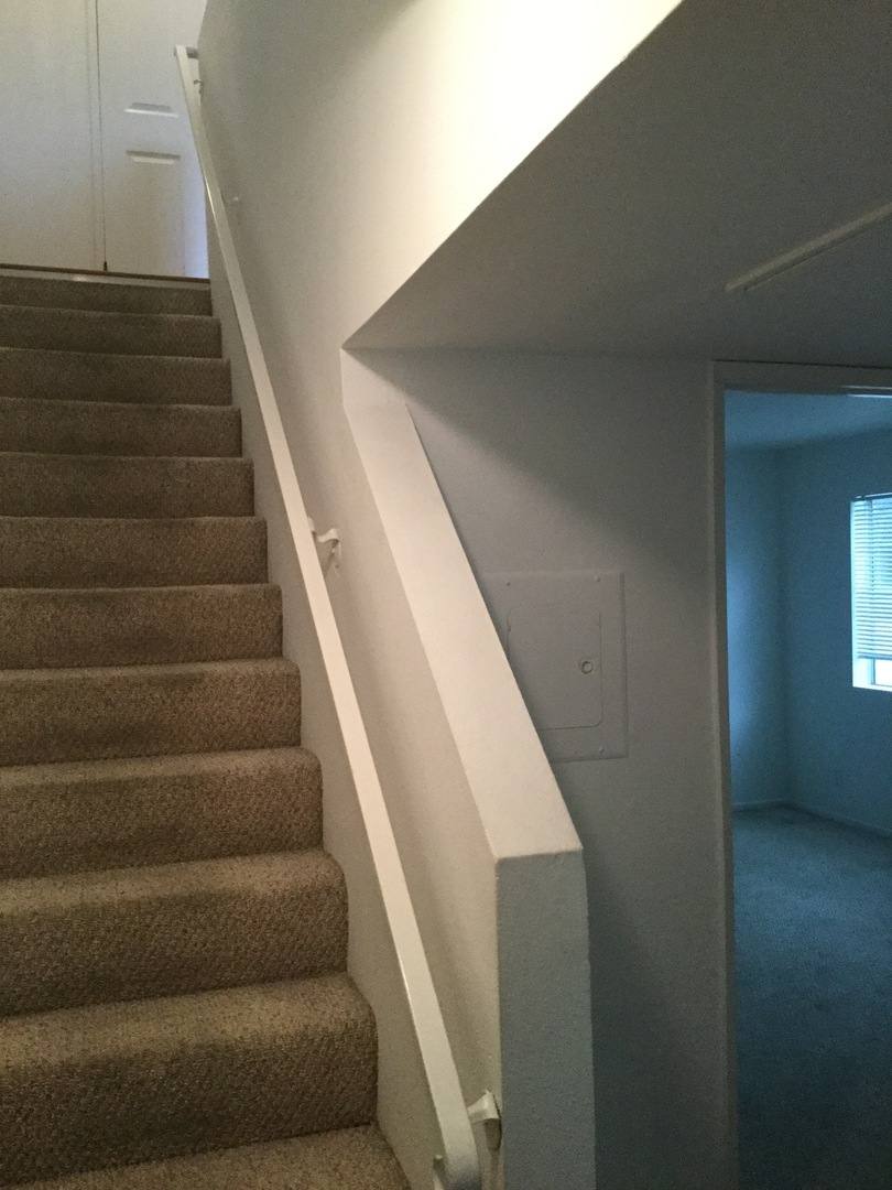 Apartment for rent at 11482 Moorpark St, North Hollywood, CA 91602