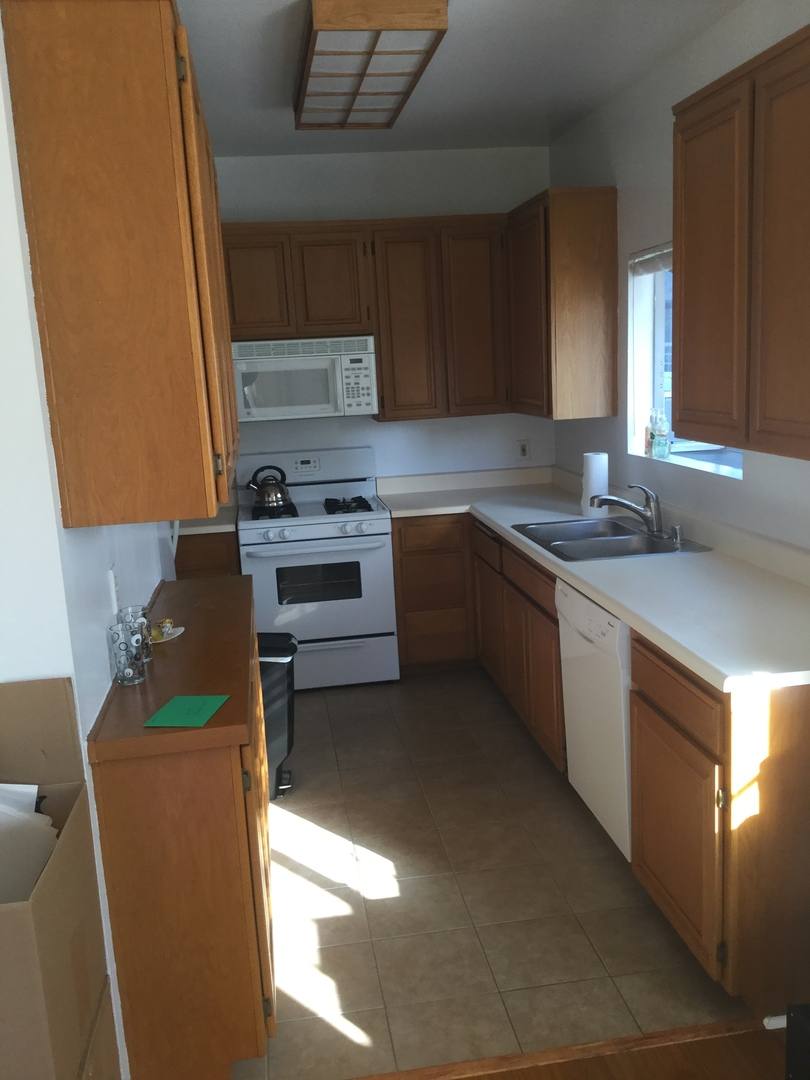Apartment for rent at 11482 Moorpark St, North Hollywood, CA 91602