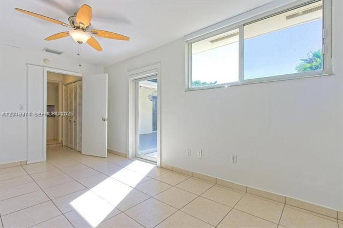 Apartment for rent at 5400 Orduna Dr, Miami, FL 33146