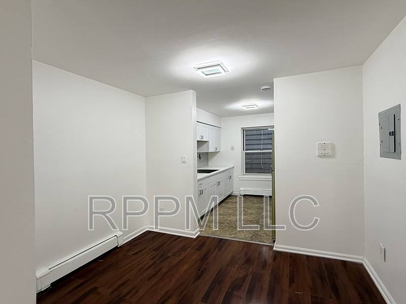 Apartment for rent at 19 Van Rensselear St, Belleville, NJ 07109