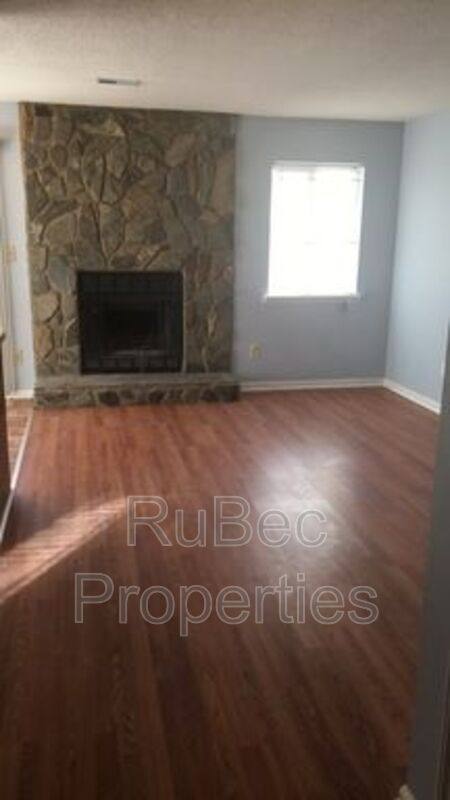 Townhouse for rent at 6024 Spanish Oak Rd, Charlotte, NC 28227