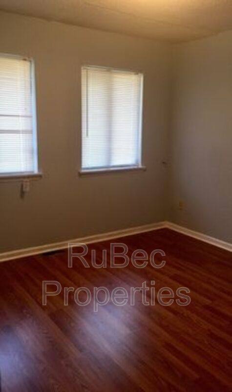 Townhouse for rent at 6024 Spanish Oak Rd, Charlotte, NC 28227