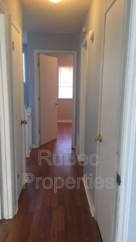 Townhouse for rent at 6024 Spanish Oak Rd, Charlotte, NC 28227