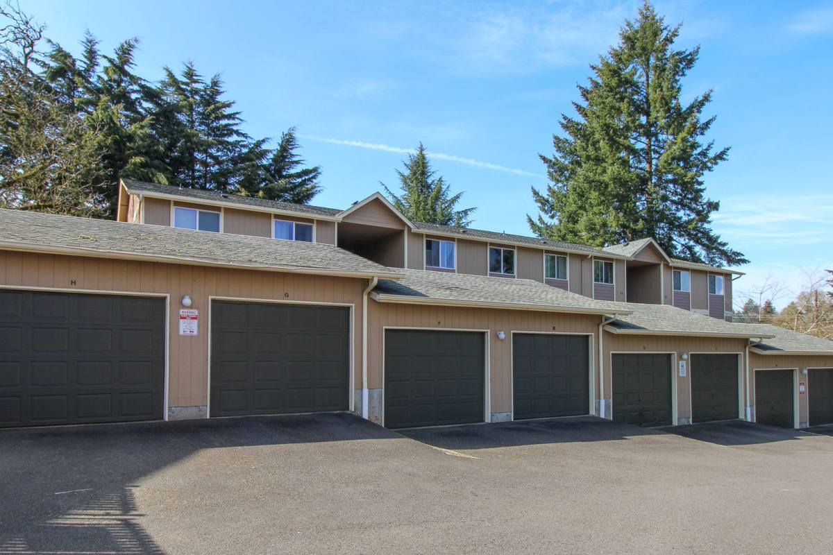 Apartment for rent at 3605-3625 Belle Vista Court S, Salem, OR 97302