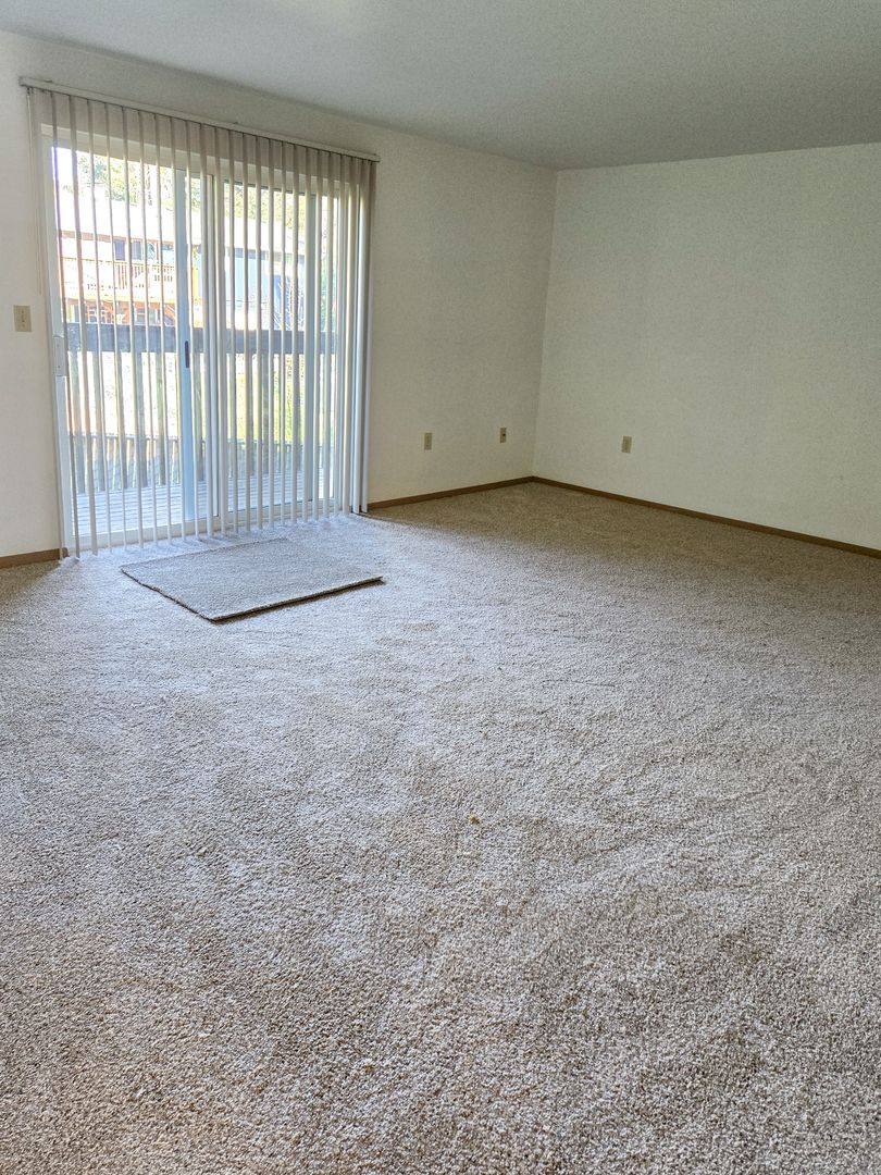 Apartment for rent at 3605-3625 Belle Vista Court S, Salem, OR 97302