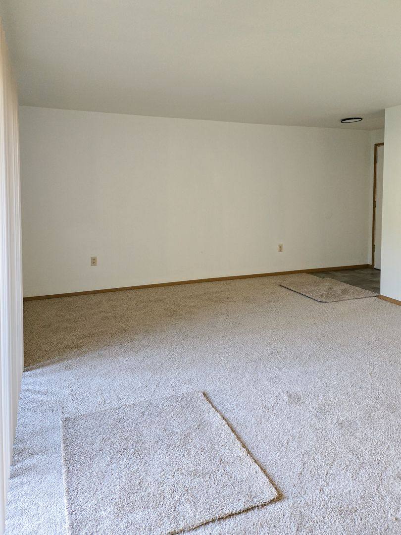 Apartment for rent at 3605-3625 Belle Vista Court S, Salem, OR 97302