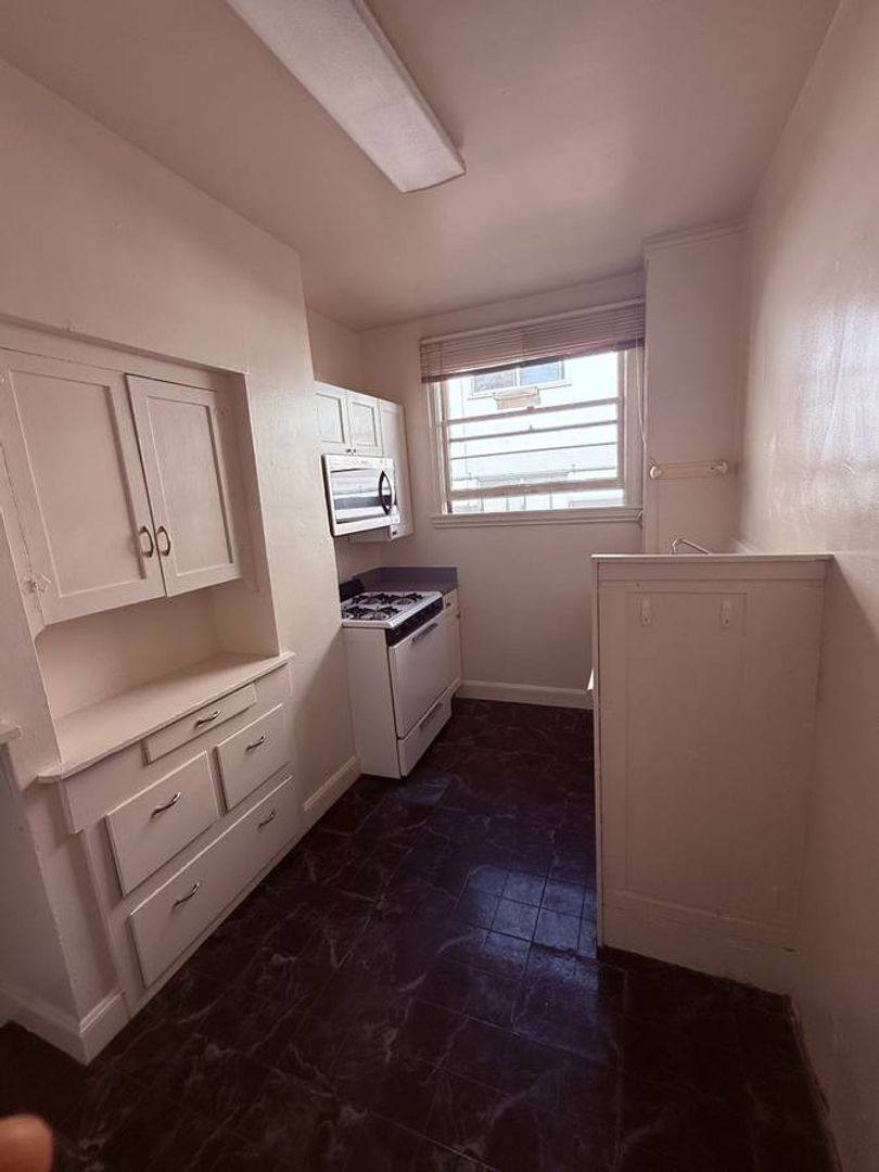 Apartment for rent at 2320 Haste St, Berkeley, CA 94704